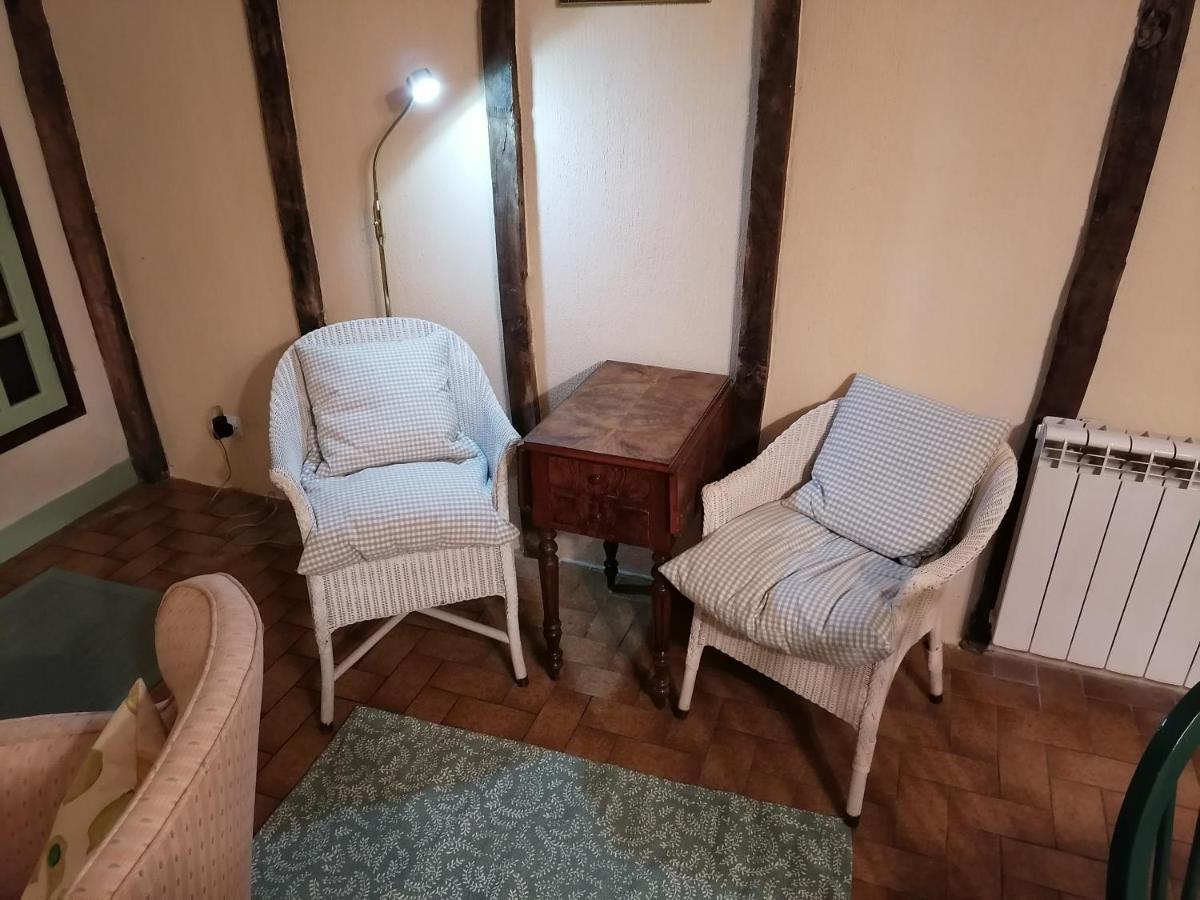 Les Ecuries Des Princesses Fontevraud L'Abbaye Buitenkant foto